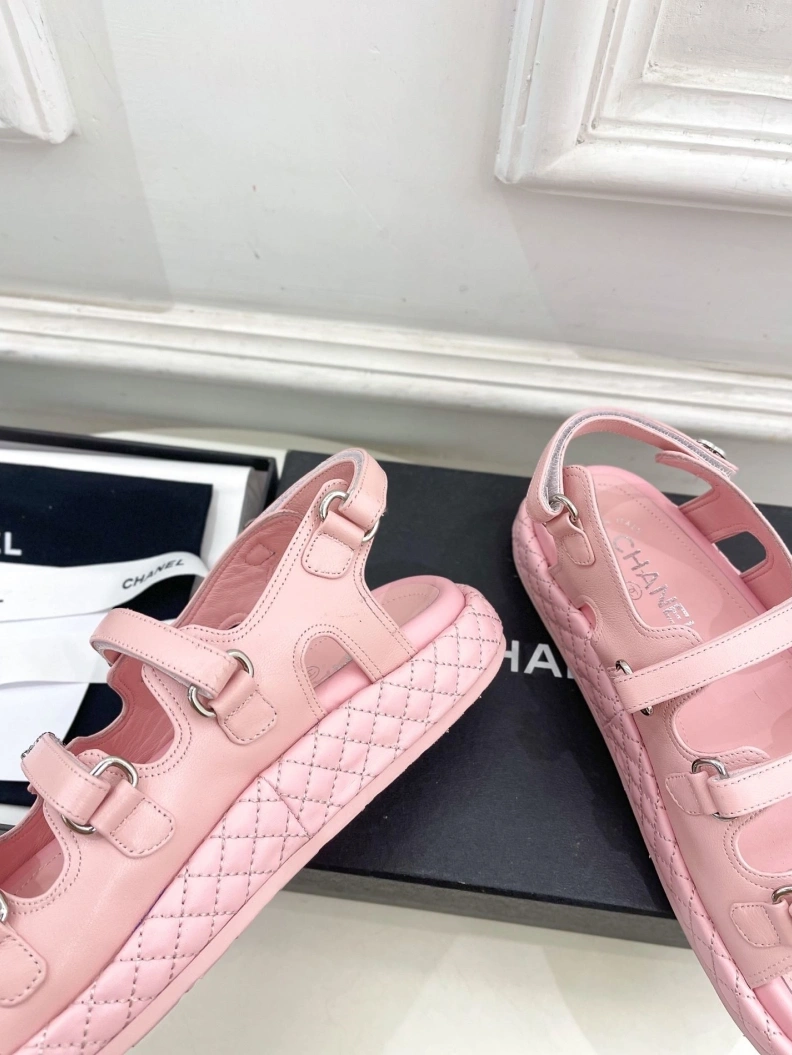 NewStyle Chxnxl Sandals 120568