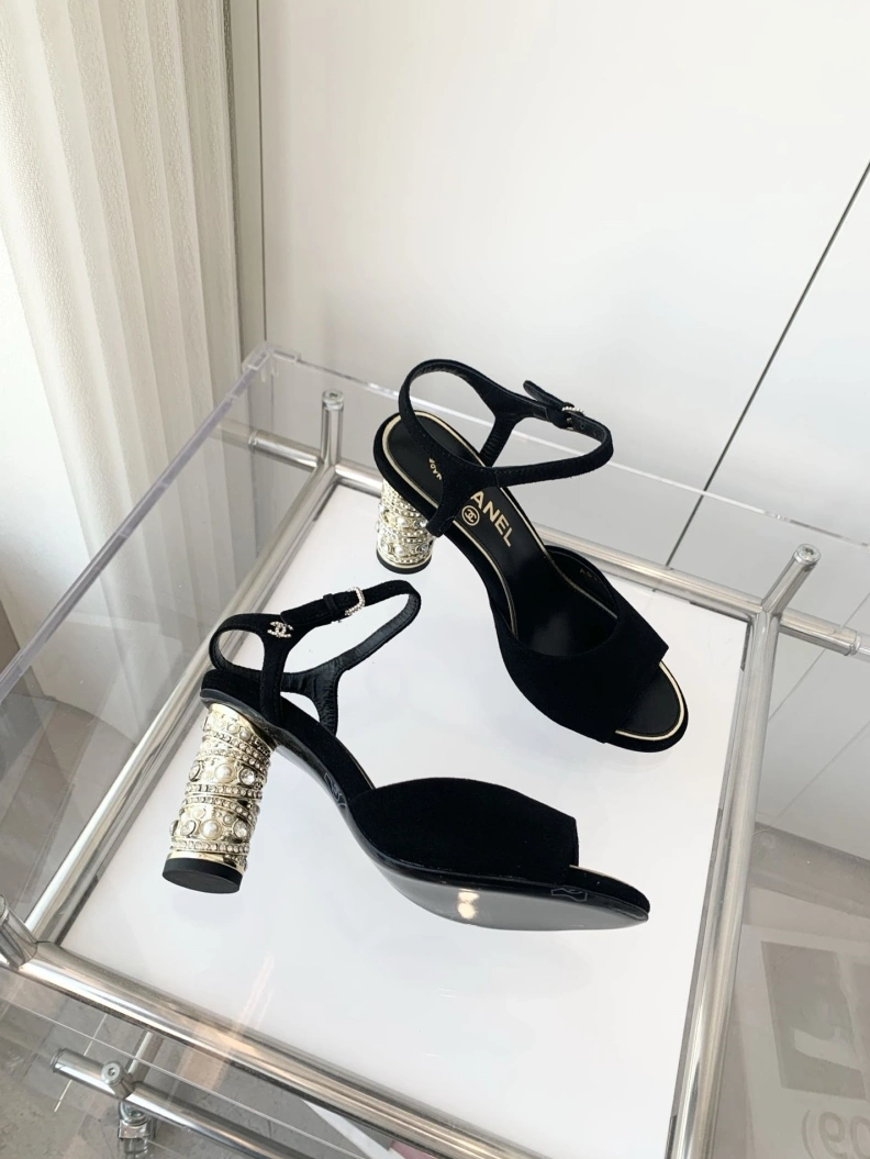 Bold Chxnxl Sandals 120555