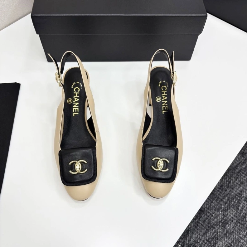 Practical Chxnxl Sandals 120548