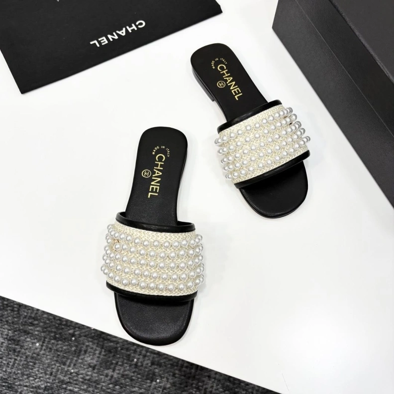 Chxnxl Slippers Vibrant 119952