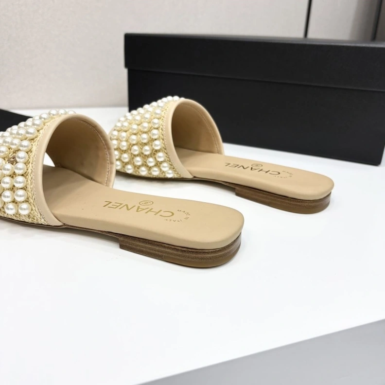 SportInspired Chxnxl Slippers 119945