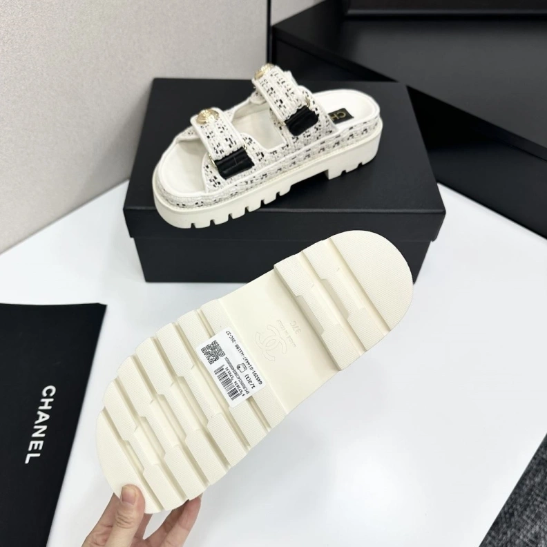 Comfortable Chxnxl Sandals 120543