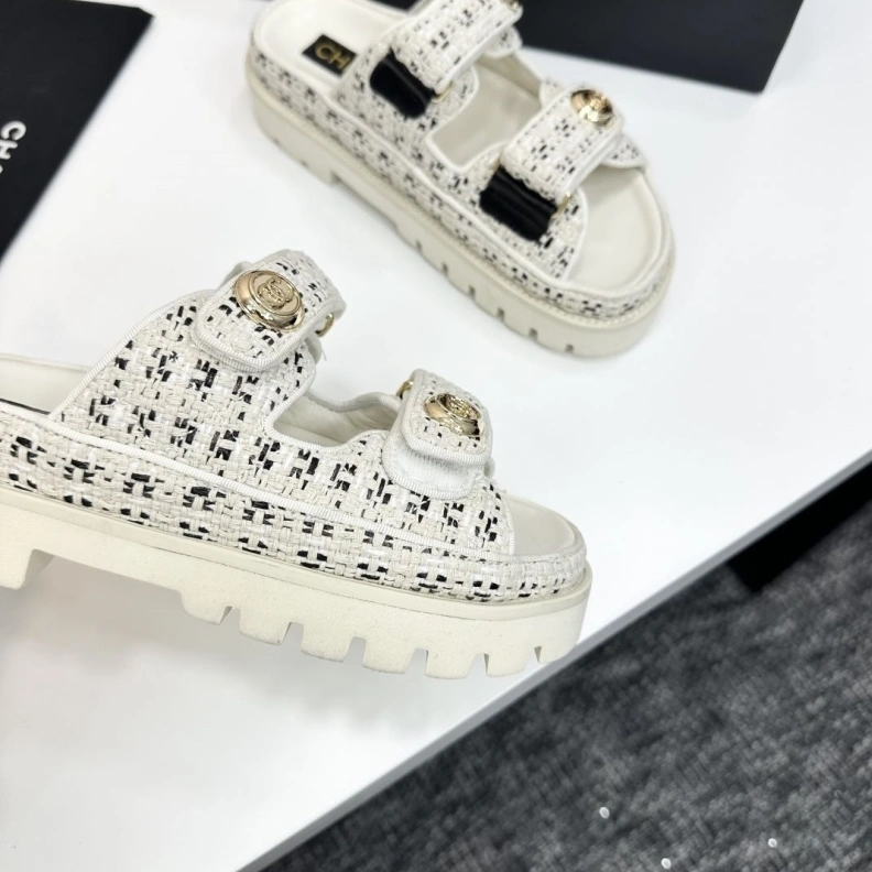 Comfortable Chxnxl Sandals 120543