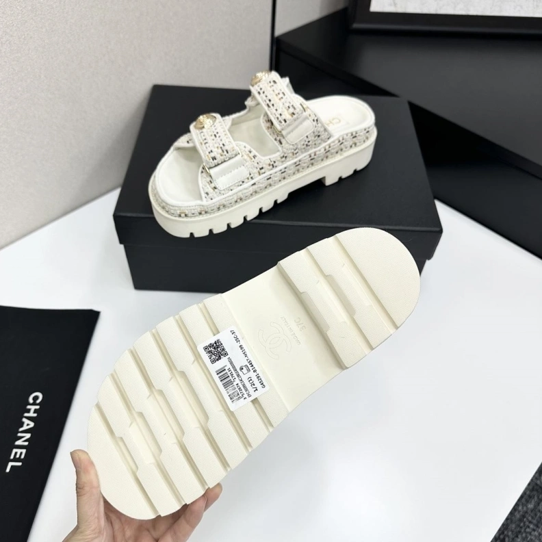 Elegant Chxnxl Sandals 120531