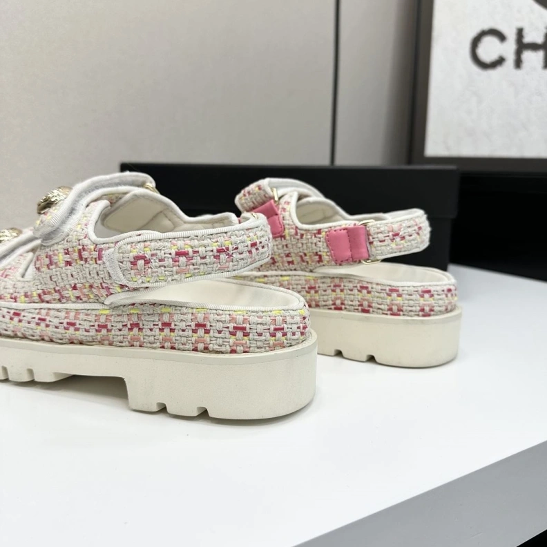 Sleek Chxnxl Sandals 120519