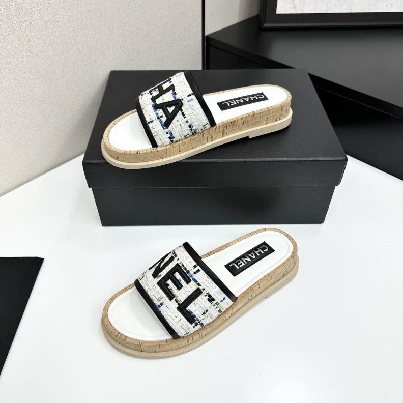 Efficient Chxnxl Slippers 119946