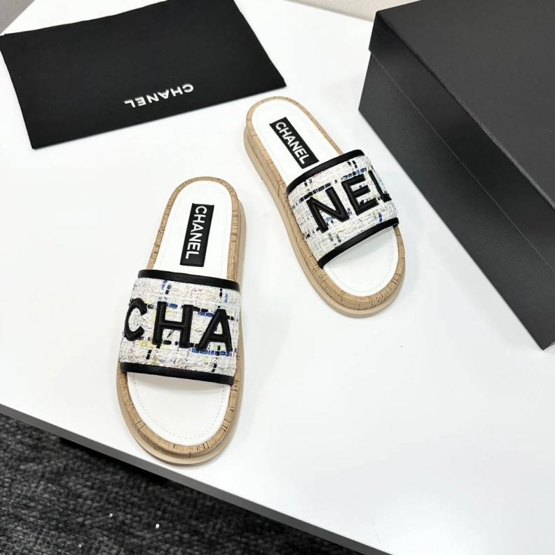 Efficient Chxnxl Slippers 119946