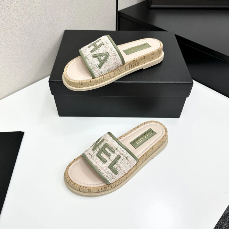 Compact Chxnxl Slippers 119942