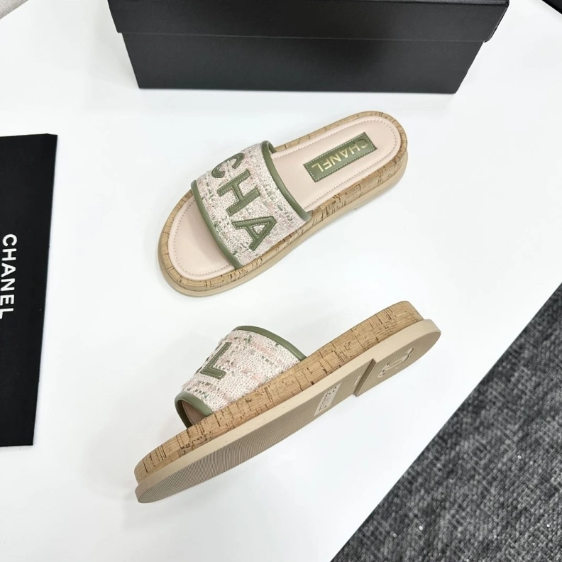 Compact Chxnxl Slippers 119942