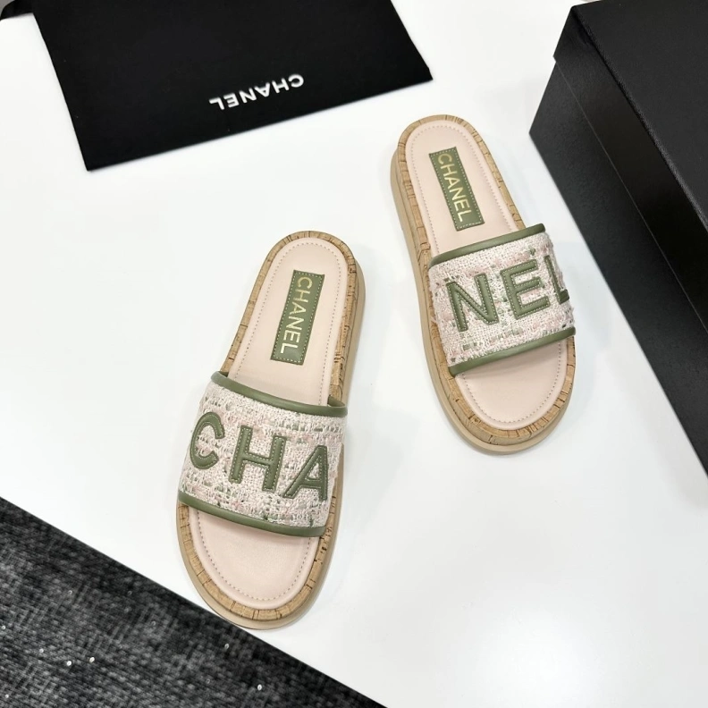 Compact Chxnxl Slippers 119942