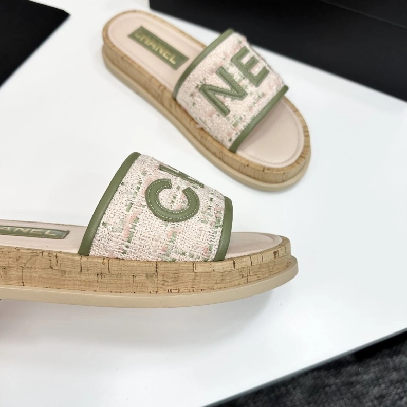 Compact Chxnxl Slippers 119942