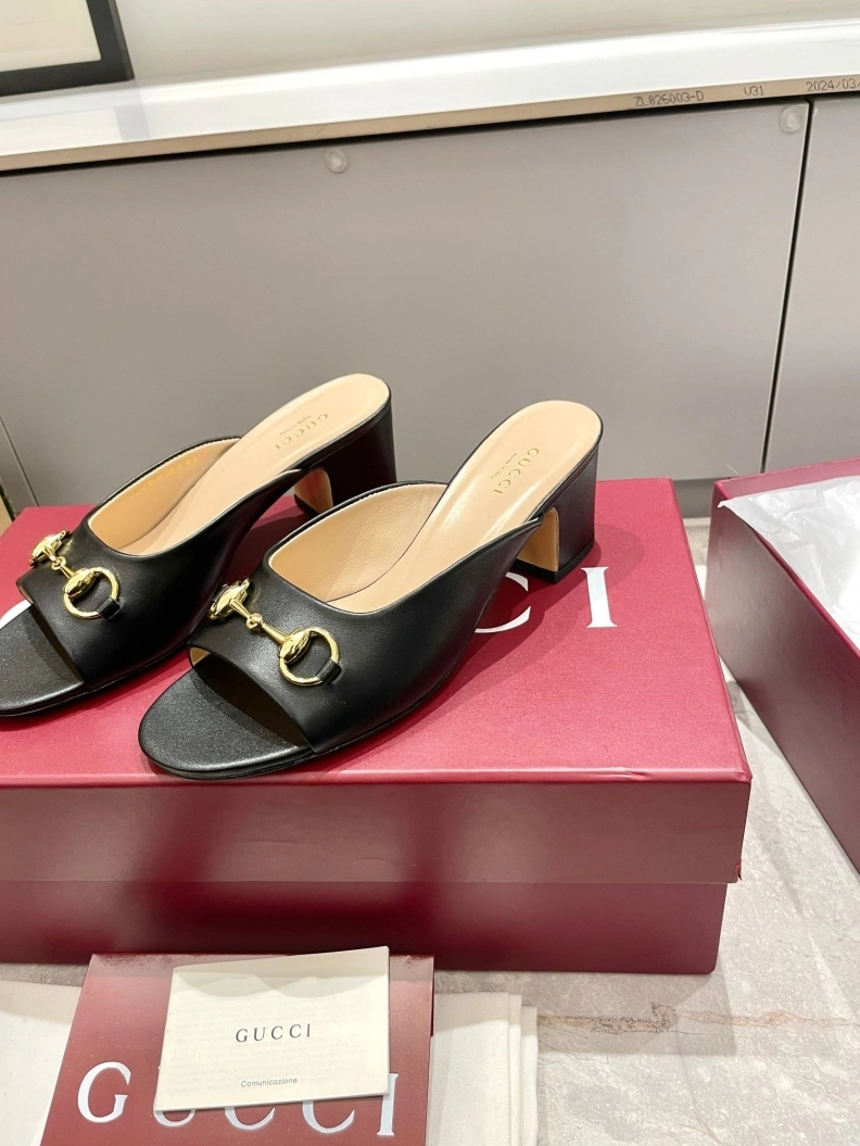 Fashionable Gxccx Sandals 157533