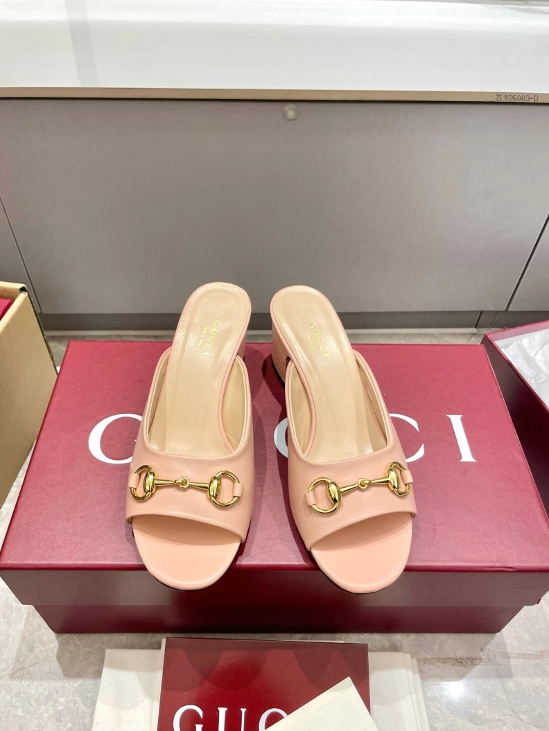Elegant Gxccx Sandals 157538
