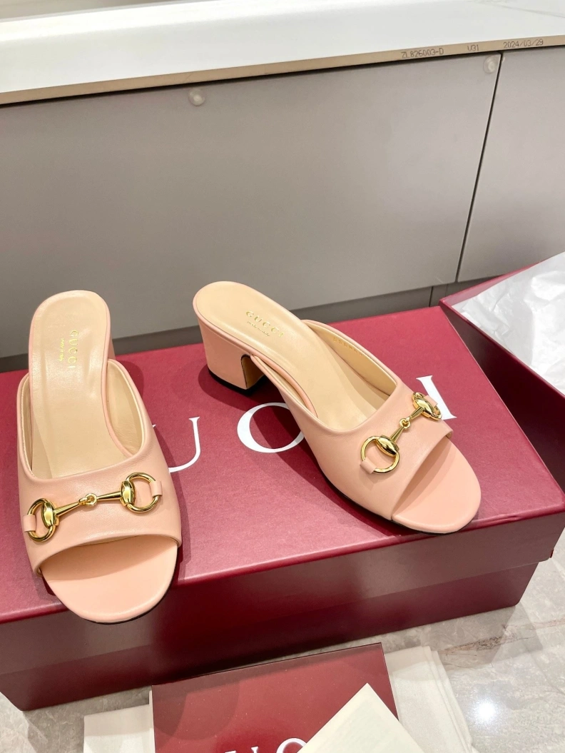 Elegant Gxccx Sandals 157538