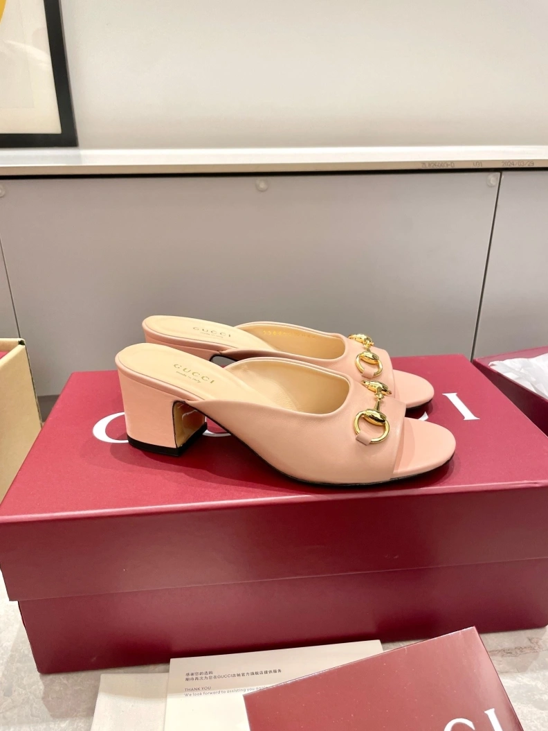 Elegant Gxccx Sandals 157538
