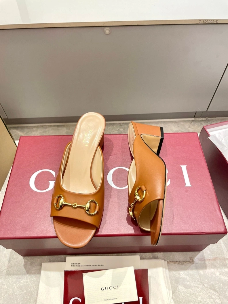 Gxccx Sandals WellDesigned 157543