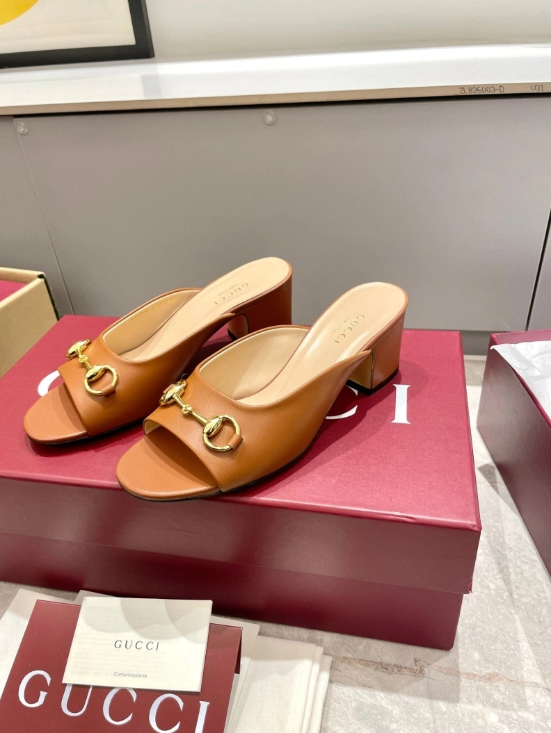 Gxccx Sandals WellDesigned 157543