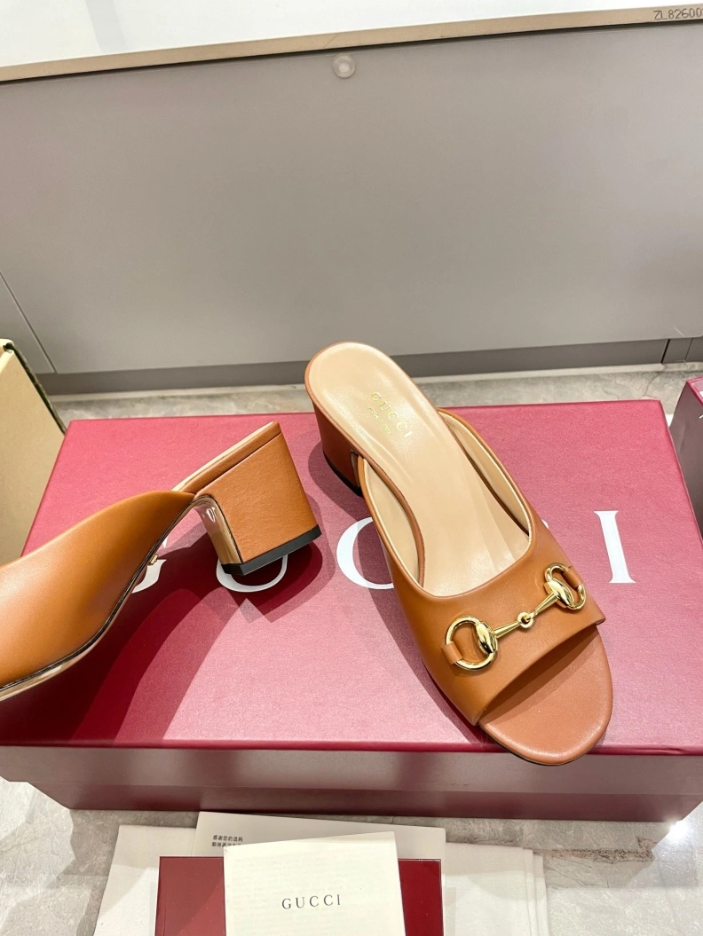 Gxccx Sandals WellDesigned 157543