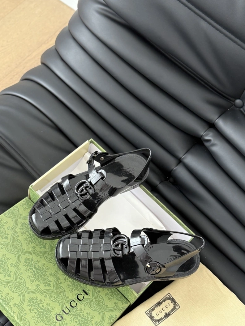 Gxccx Sandals Sleek 157534