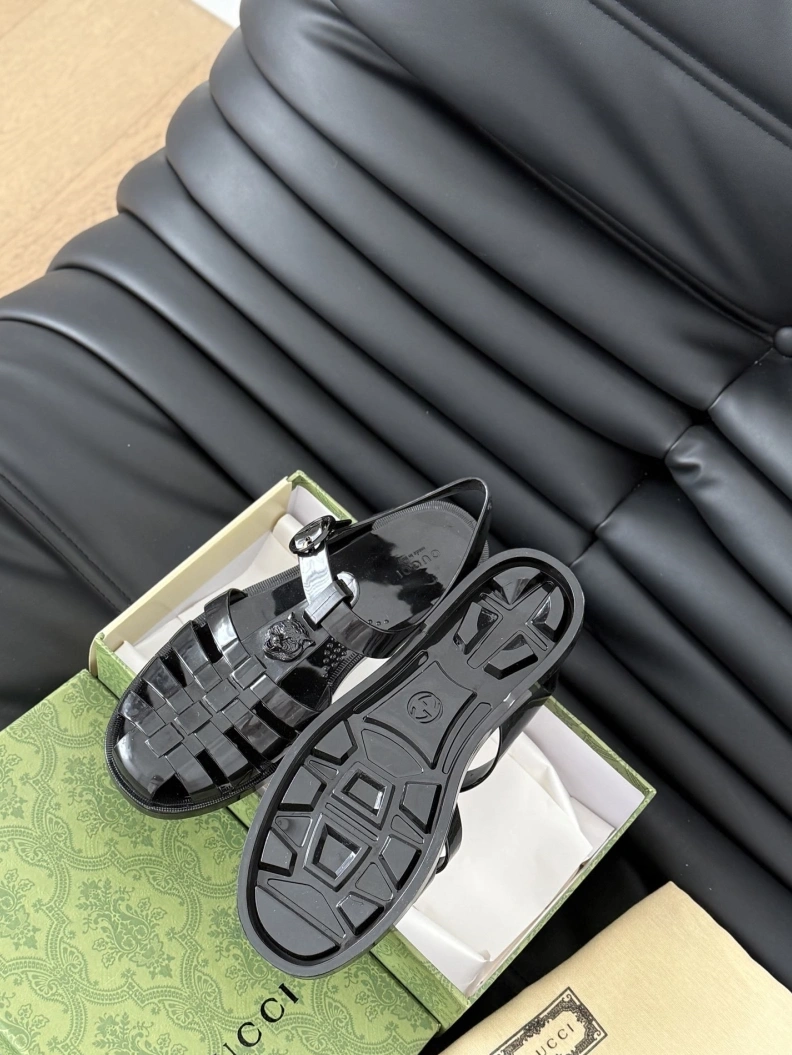 Affordable Gxccx Sandals 157532