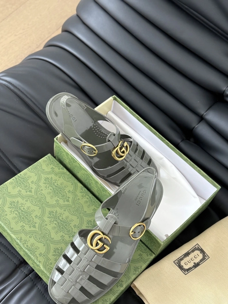 WellDesigned Gxccx Sandals 157531