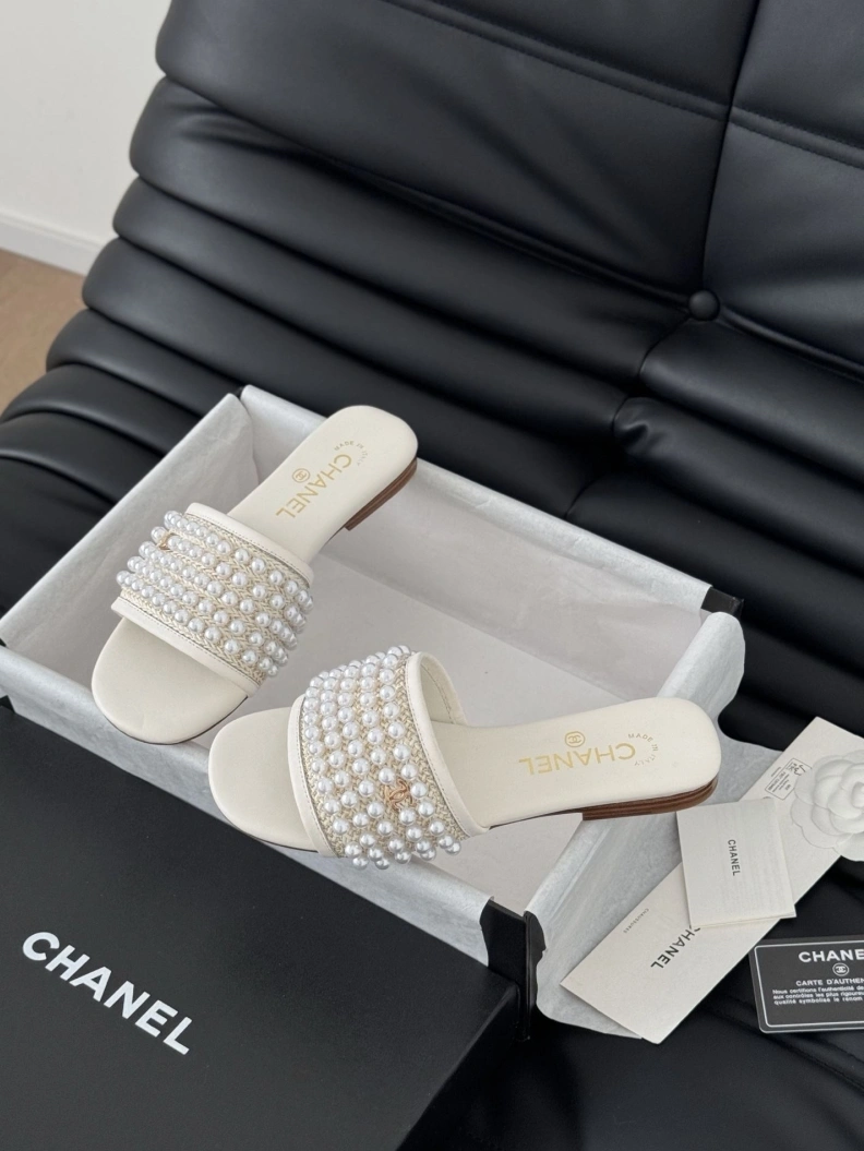 Chxnxl Slippers Sleek 119928