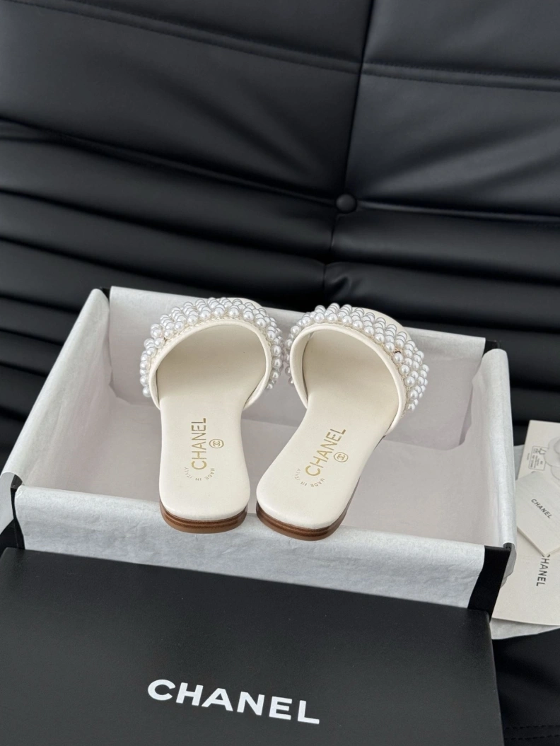 Chxnxl Slippers Sleek 119928