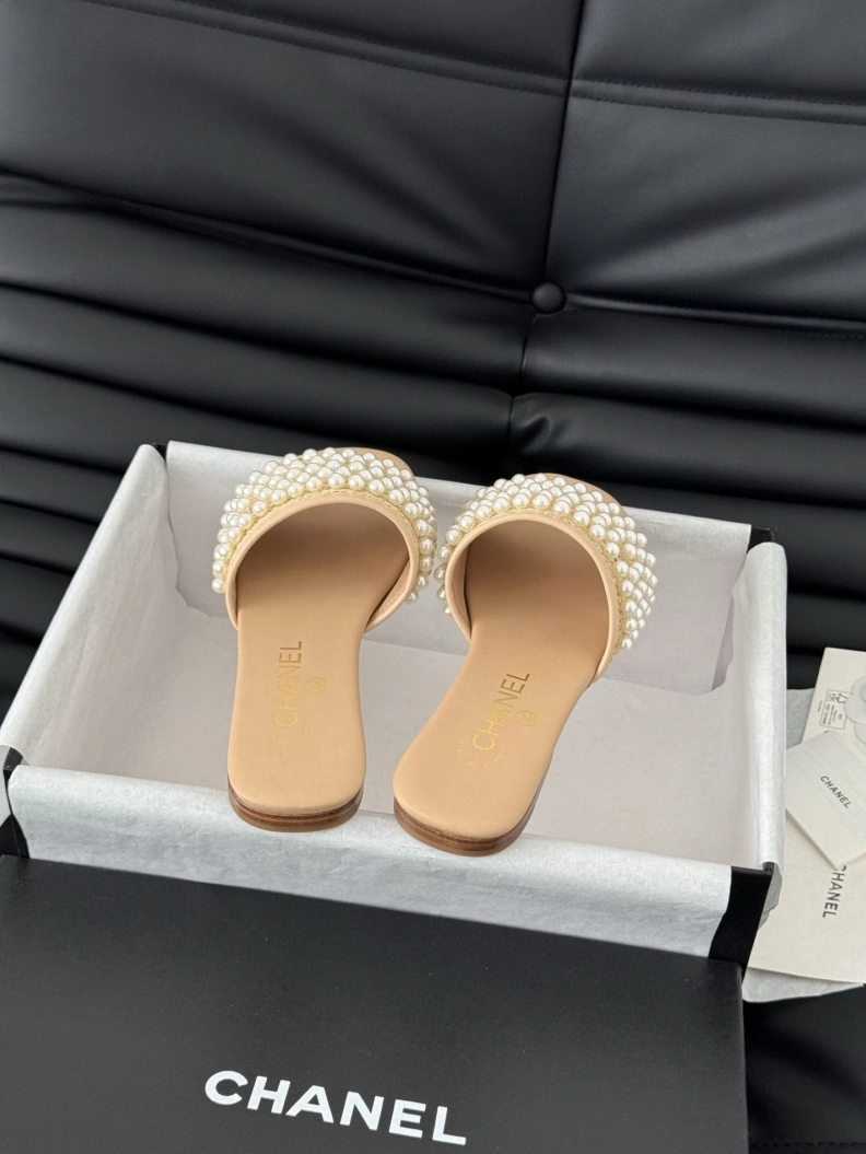 Chxnxl Slippers Refined 119930