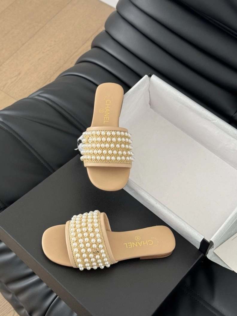 Chxnxl Slippers Refined 119930