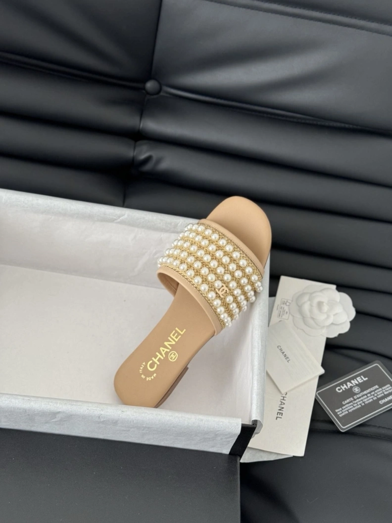 Chxnxl Slippers Refined 119930