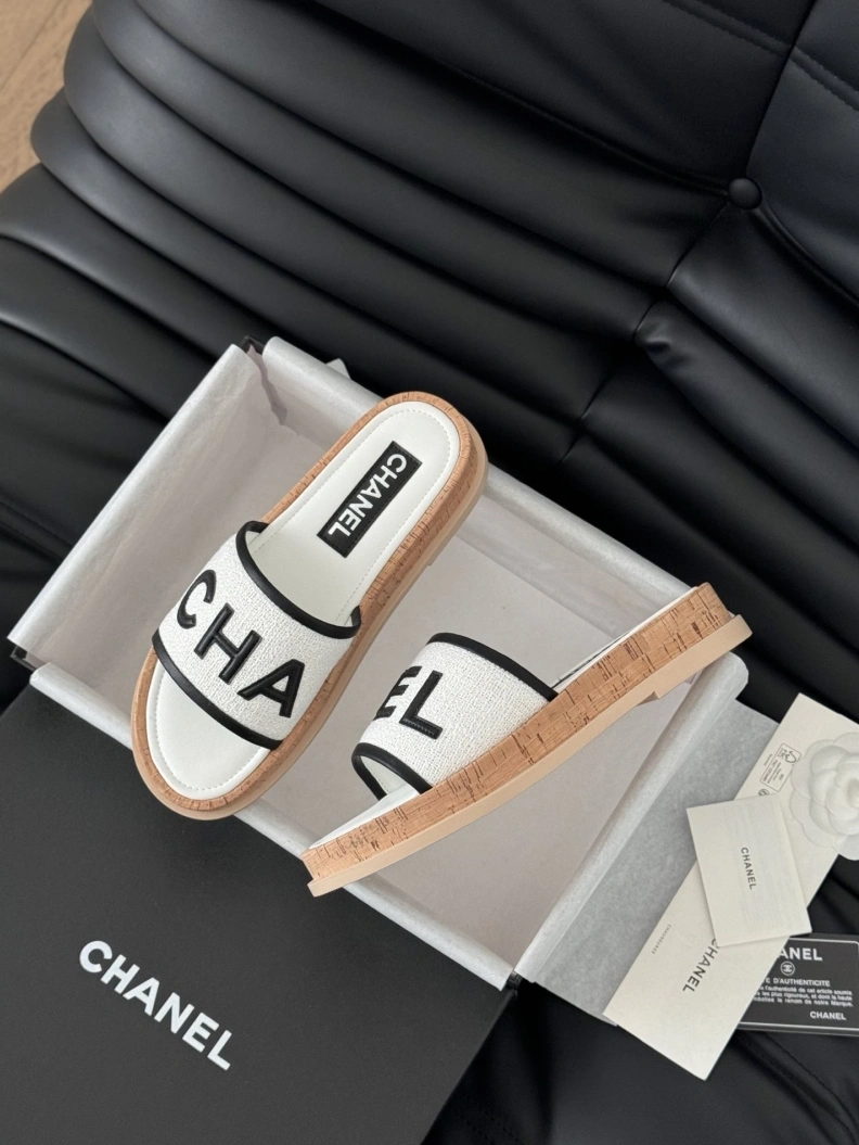 Chxnxl Slippers Bold 119919