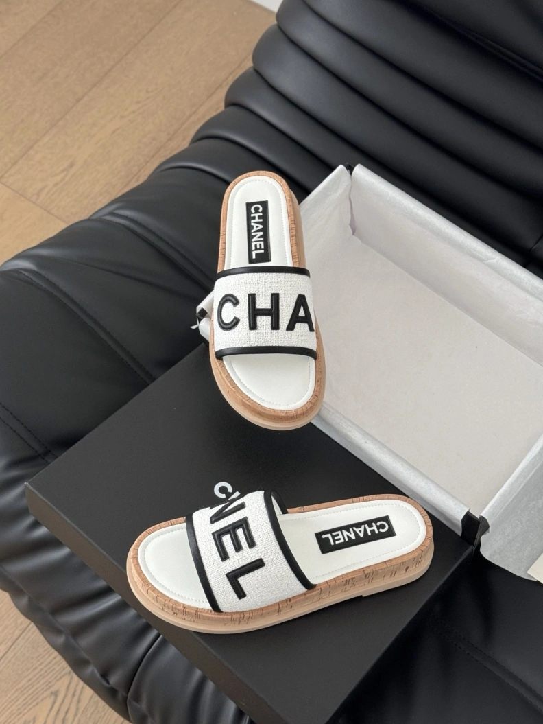Chxnxl Slippers Bold 119919