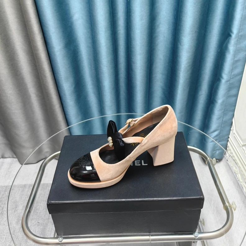 Trendsetting Chxnxl High Heels 120786