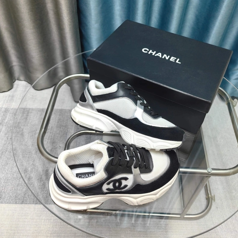 WellDesigned Chxnxl Casual Shoes 121320