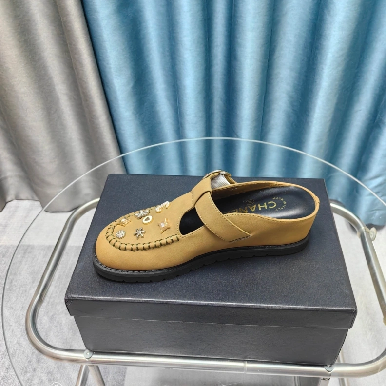 Flexible Chxnxl Sandals 120525