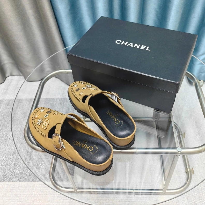 Flexible Chxnxl Sandals 120525