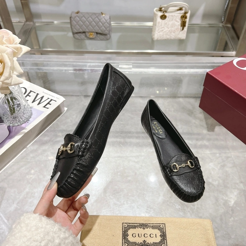 Unique Gxccx Flat Shoes 157687