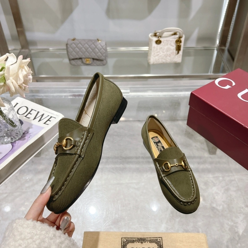 Flexible Gxccx Leather Shoes 157590