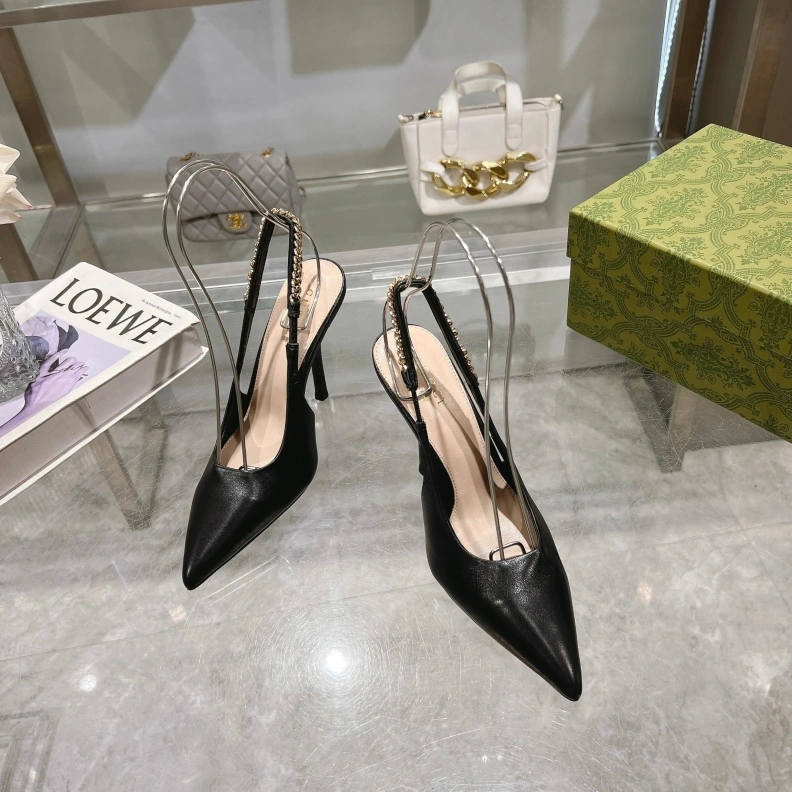 EyeCatching Gxccx Sandals 157520