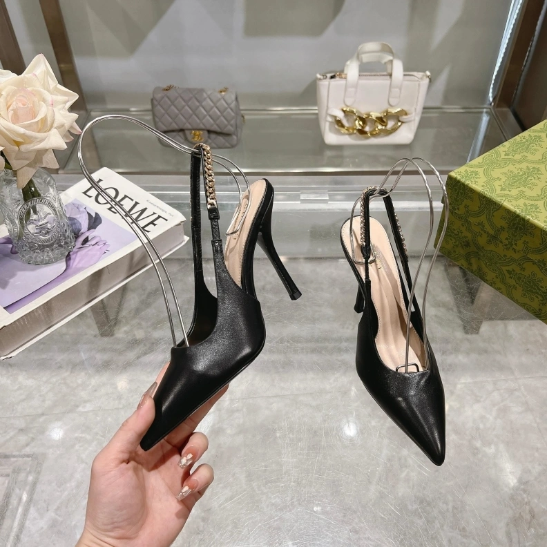 EyeCatching Gxccx Sandals 157520