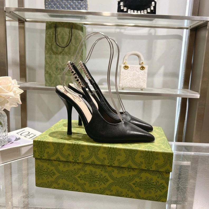 EyeCatching Gxccx Sandals 157520