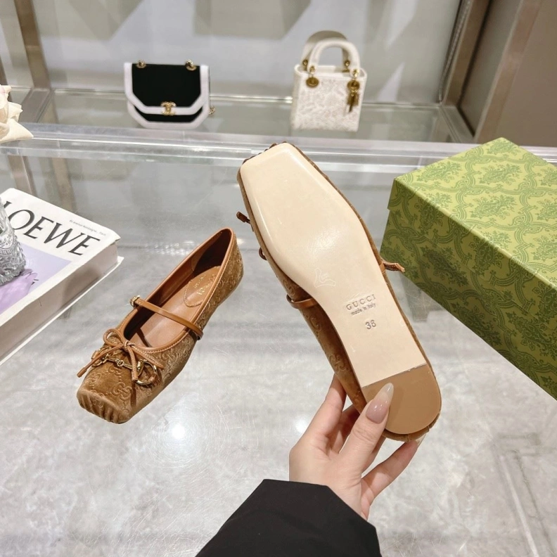Gxccx Flat Shoes Resilient 157670