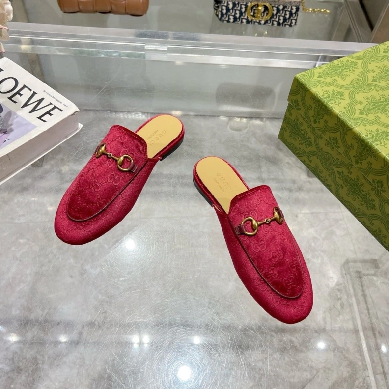 Trendsetting Gxccx Slippers 157396