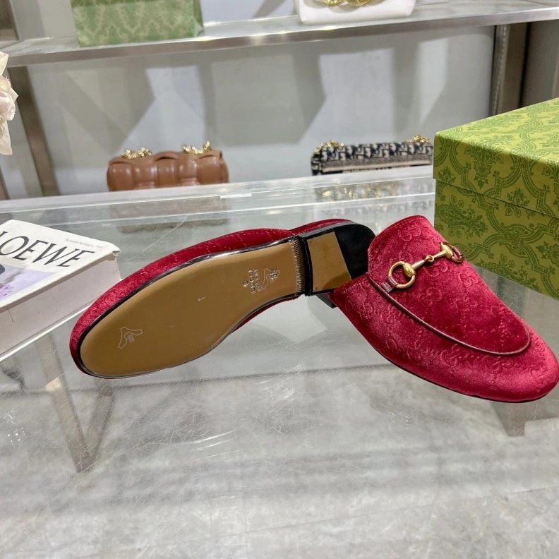 Trendsetting Gxccx Slippers 157396