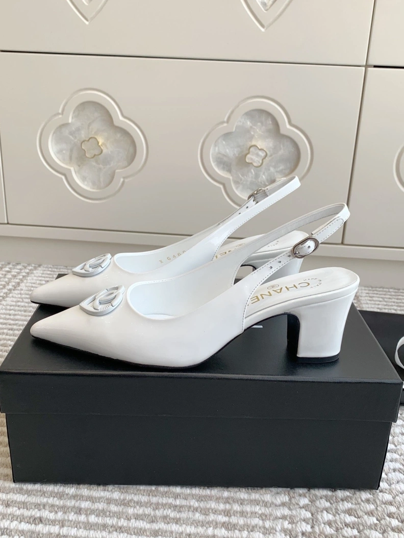 Trendy Chxnxl Sandals 120529