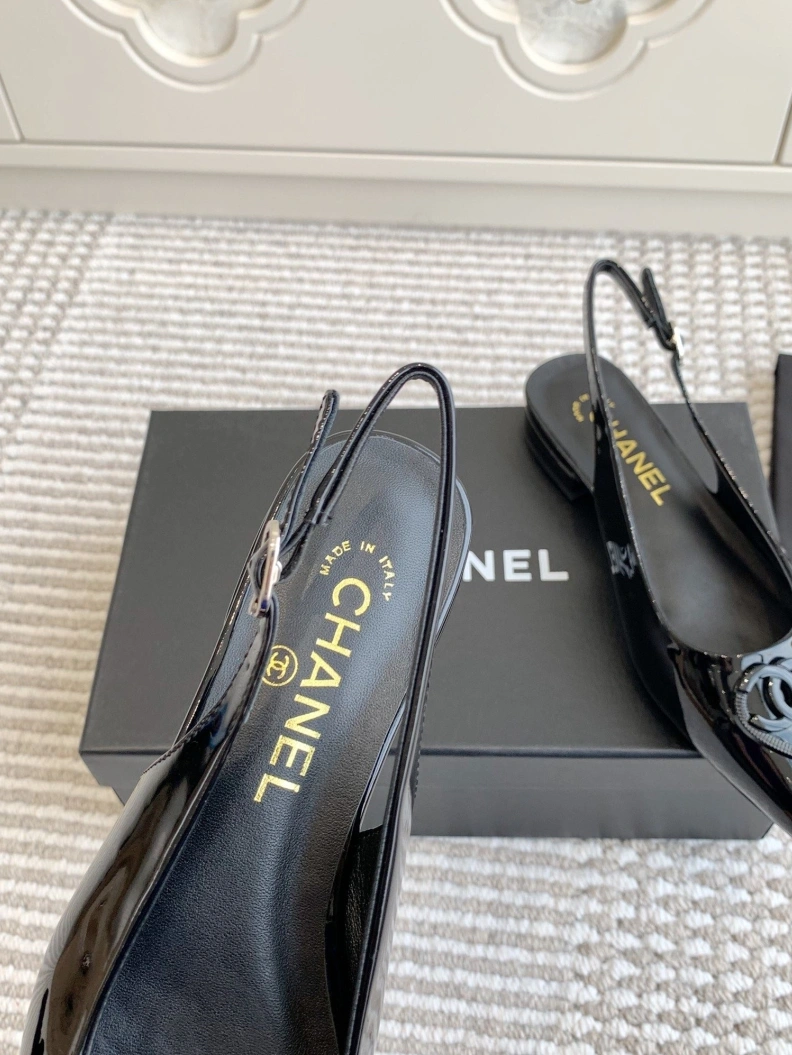 AllSeason Chxnxl Sandals 120540