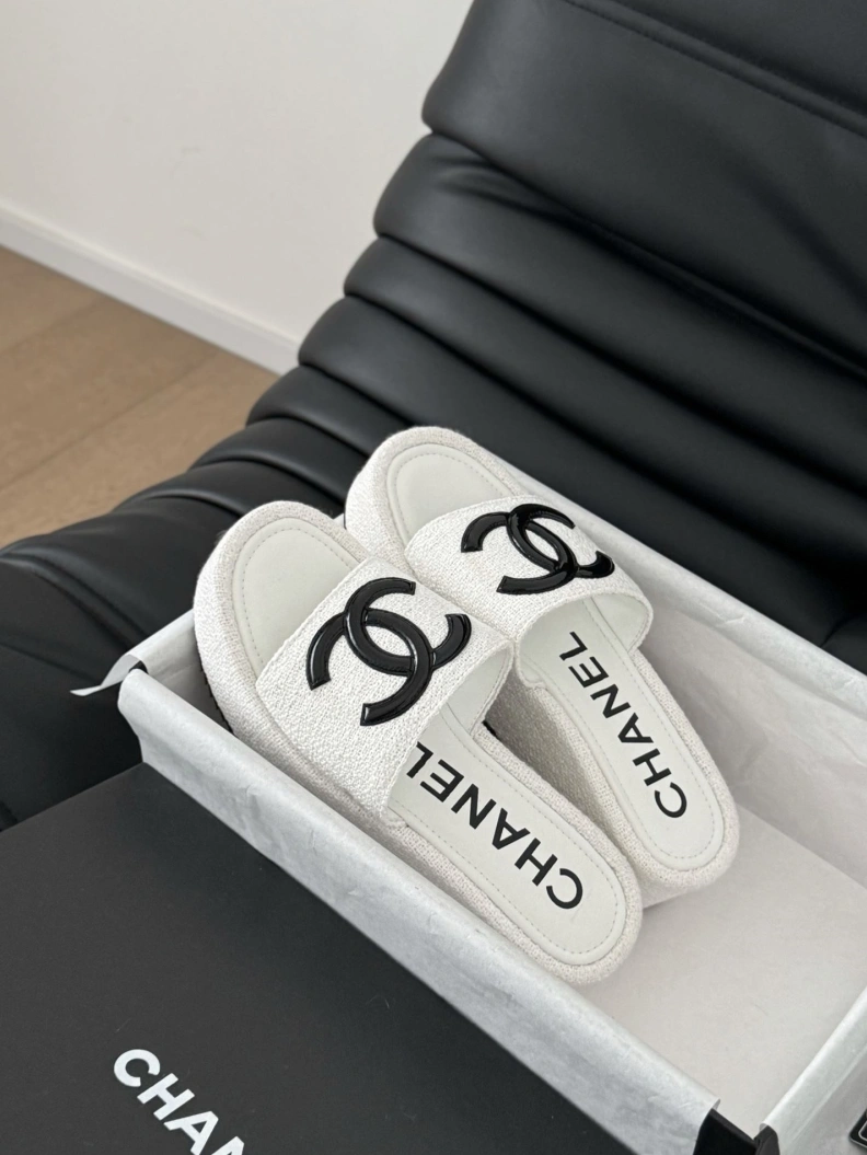 Chxnxl Slippers Classic 119914