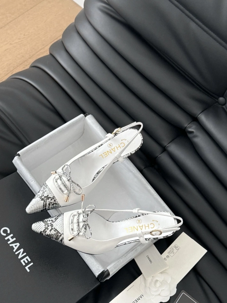 Comfortable Chxnxl Sandals 120509