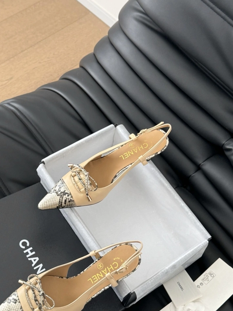Comfortable Chxnxl Sandals 120510