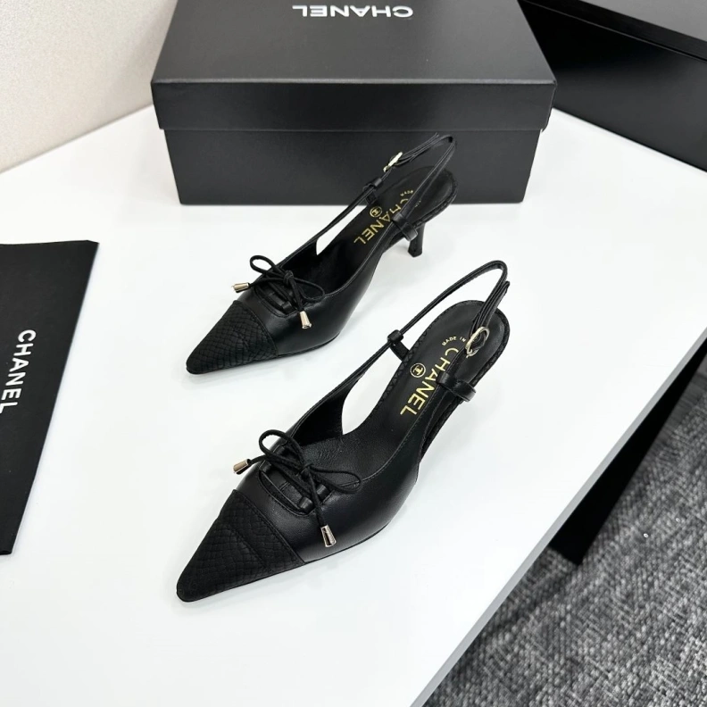 Classic Chxnxl Sandals 120507